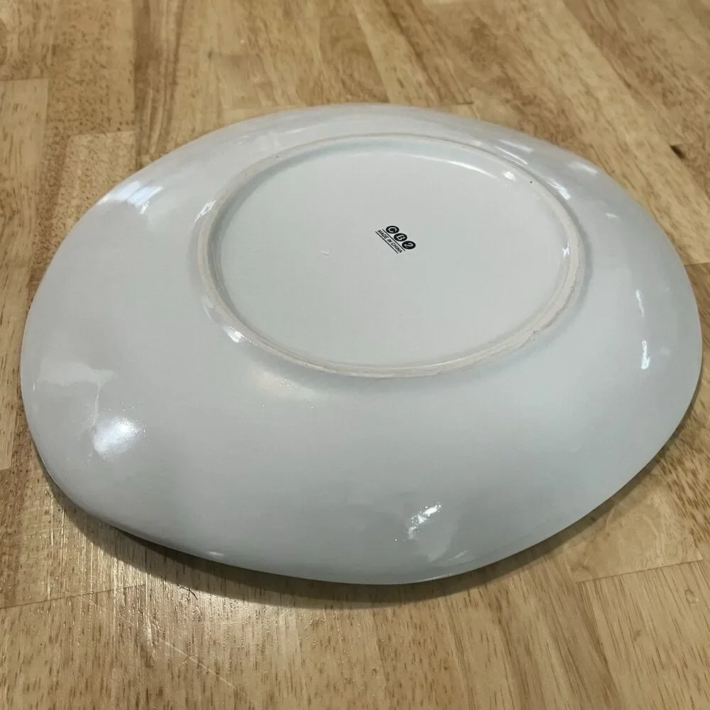 Crate & Barrel CB2 Organically Shaped Crackle Glaze Plate Set of 6 Salad Dinner